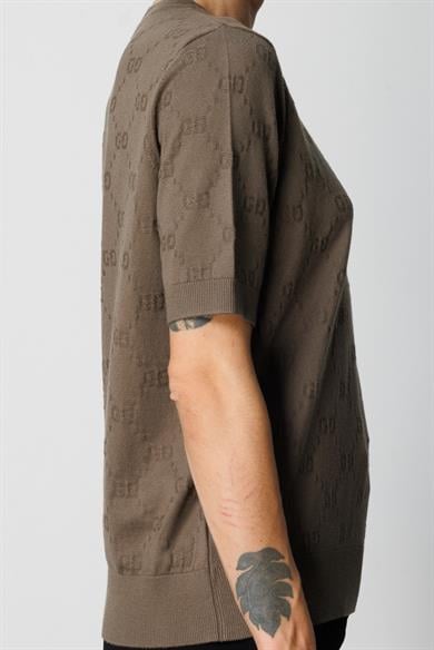 O Yaka Jakarlı Yarım Kol Triko