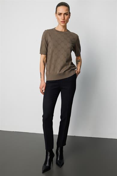 O Yaka Jakarlı Yarım Kol Triko