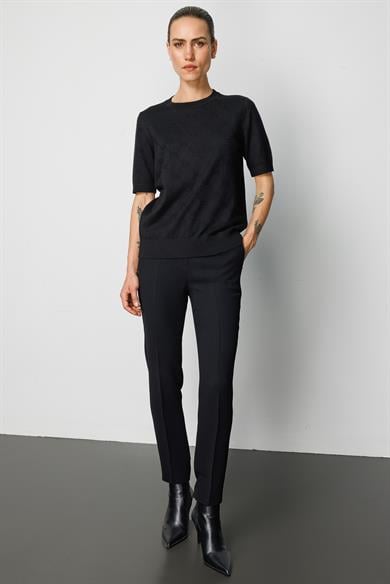 O Yaka Jakarlı Yarım Kol Triko