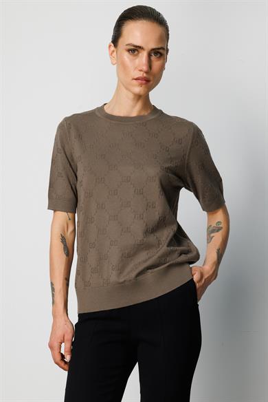 O Yaka Jakarlı Yarım Kol Triko