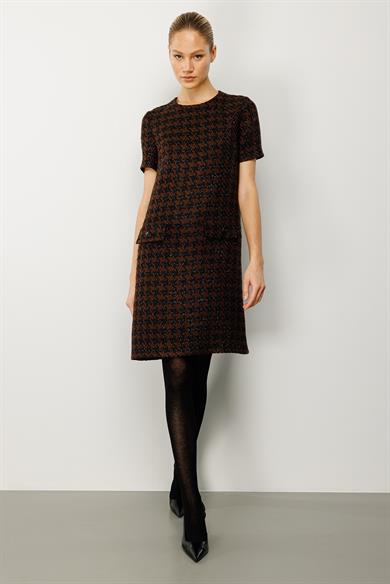 O Yaka Kazayağı Elbise