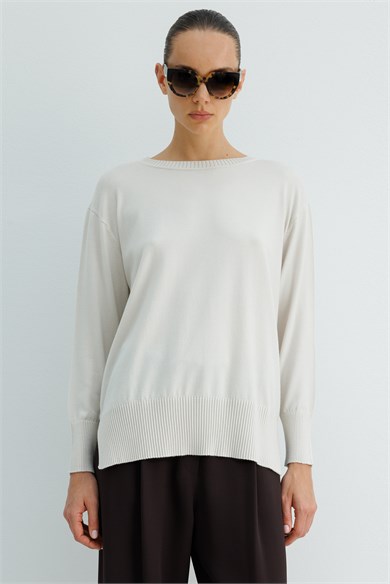 O Yaka Oversize Triko