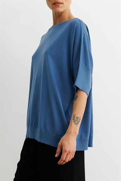 O Yaka Oversize Triko