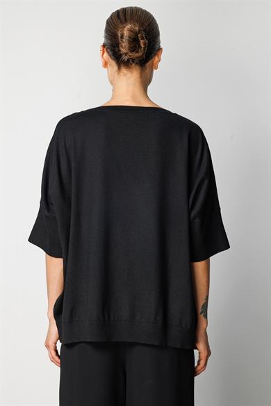 O Yaka Oversize Triko