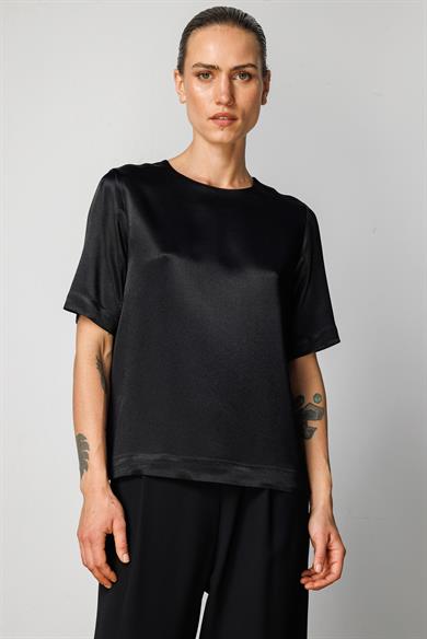 O Yaka Yarım Kol Bluz