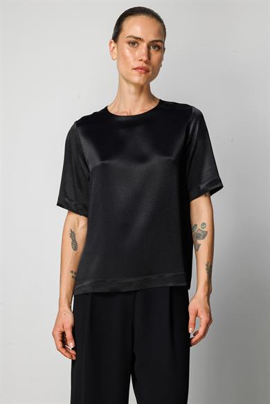 O Yaka Yarım Kol Bluz