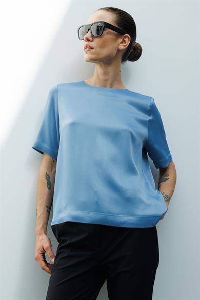 O Yaka Yarım Kol Bluz