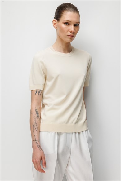 O Yaka Yarım Kol Triko