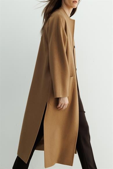 O Yaka Yırtmaçlı Uzun Manto