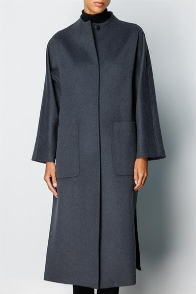 O Yaka Yırtmaçlı Uzun Manto