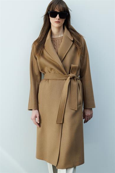 Reglan Kol Kemerli Manto