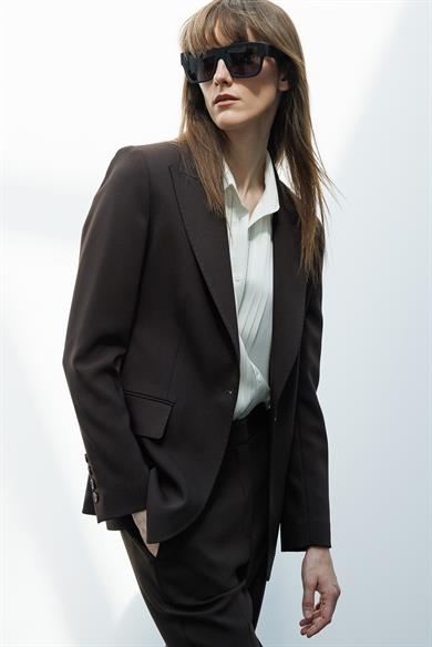 Tek Düğme Puntolu Ceket