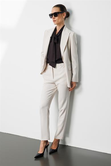 Tek Düğme Puntolu Ceket