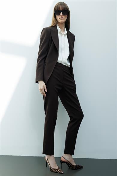 Tek Düğme Puntolu Ceket