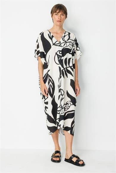 V Yaka Desenli Keten Elbise