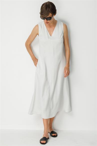 V Yaka Kolsuz Elbise