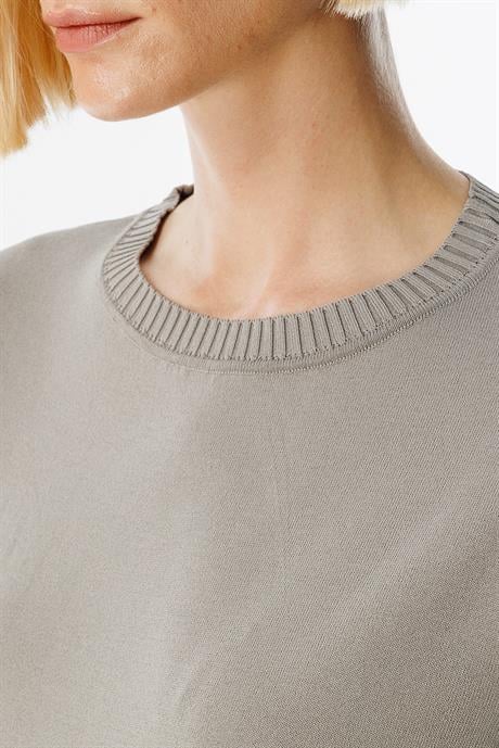 0 Yaka Oversize Triko