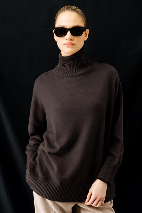 Balıkçı Yaka Oversize Triko