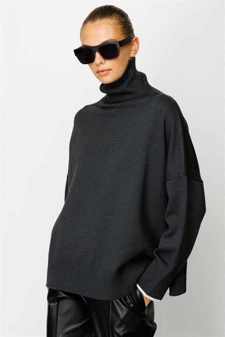 Balıkçı Yaka Oversize Triko