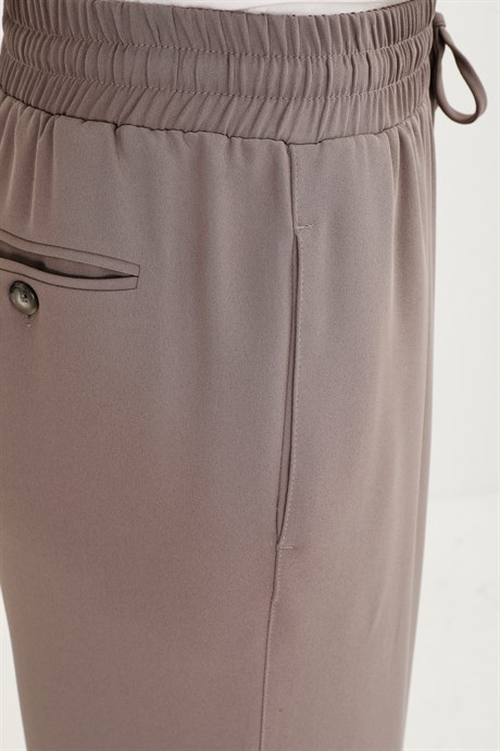 Beli Lastikli Bol Kesim Pantolon