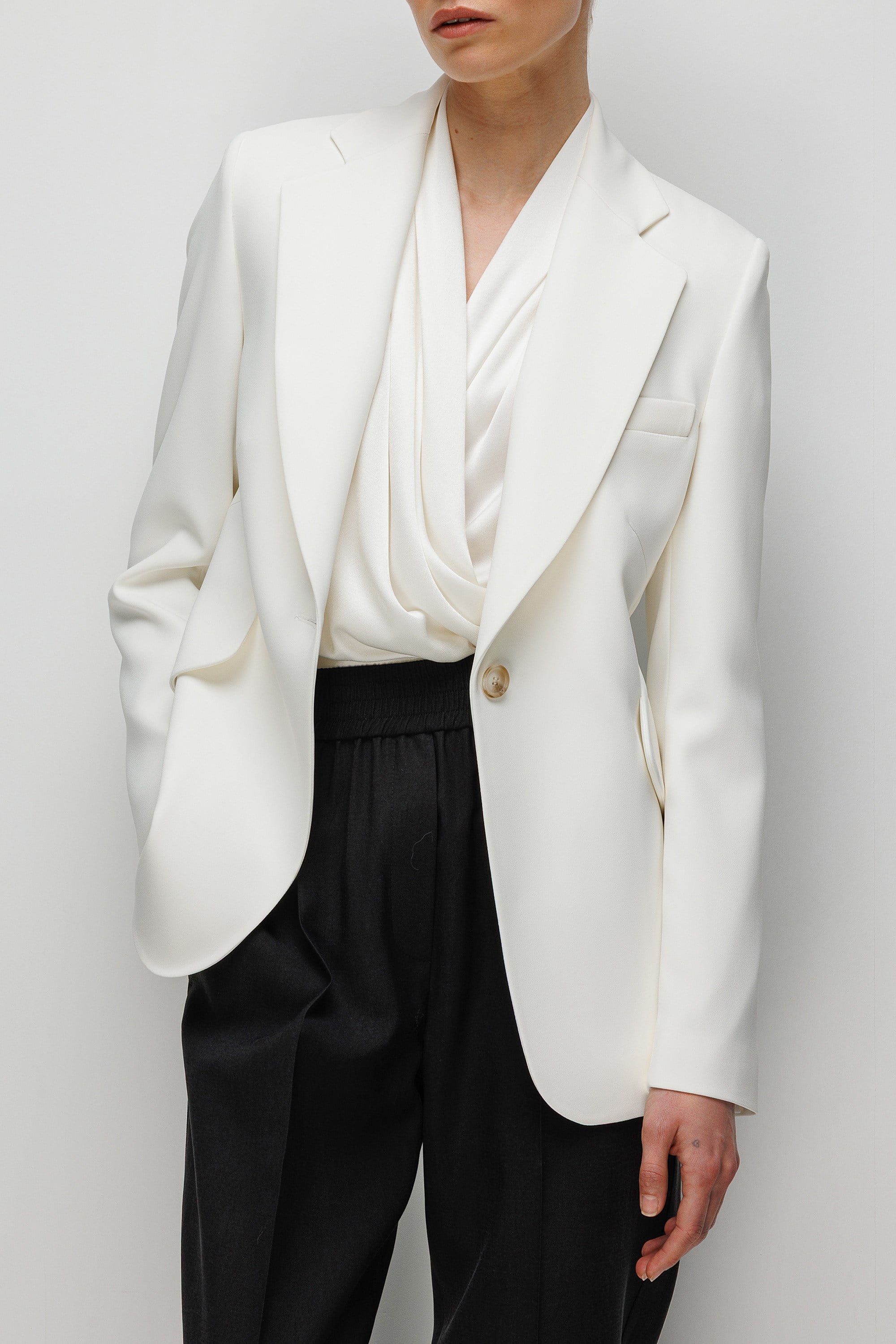 Asimetrik Cepli Ceket