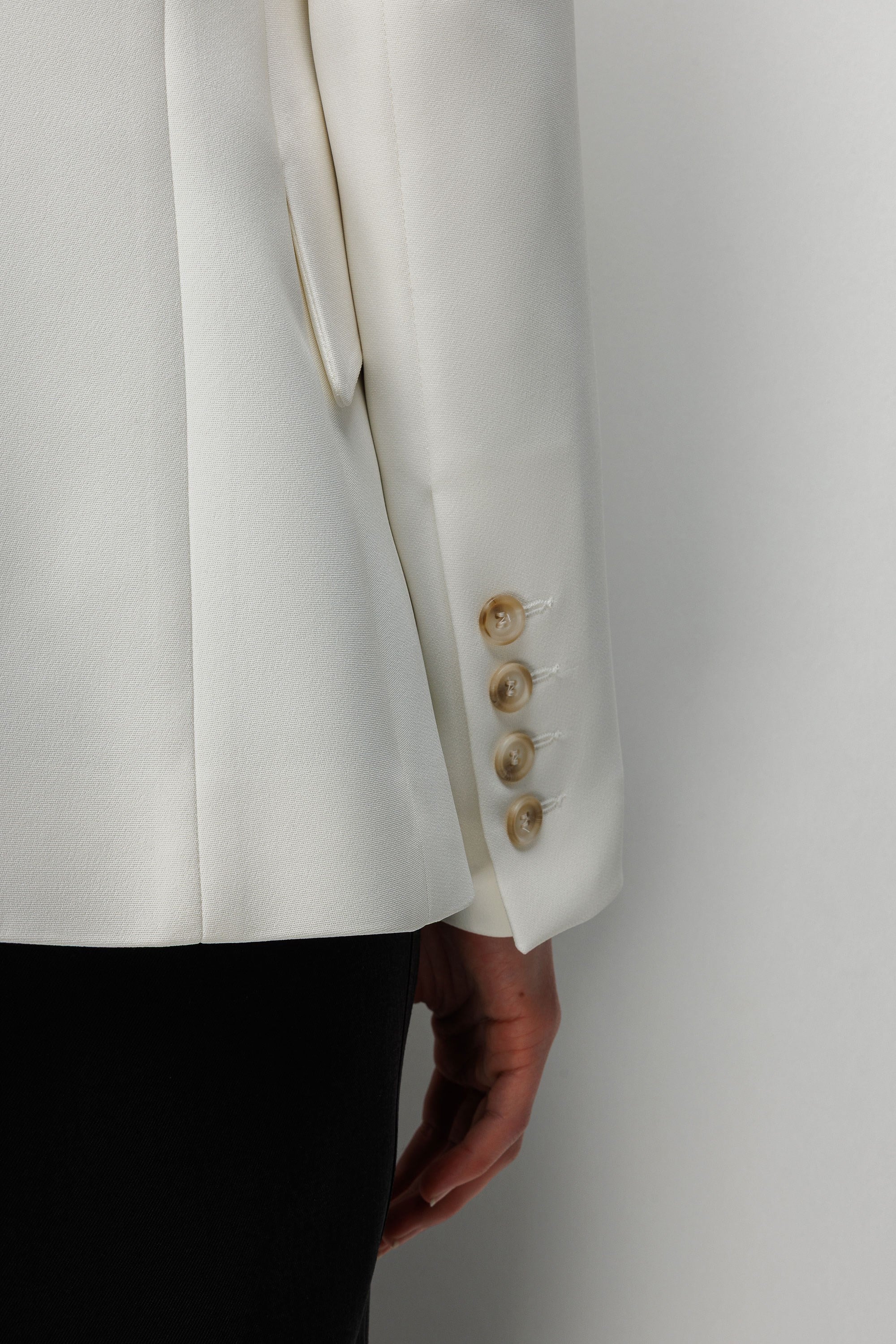 Asimetrik Cepli Ceket