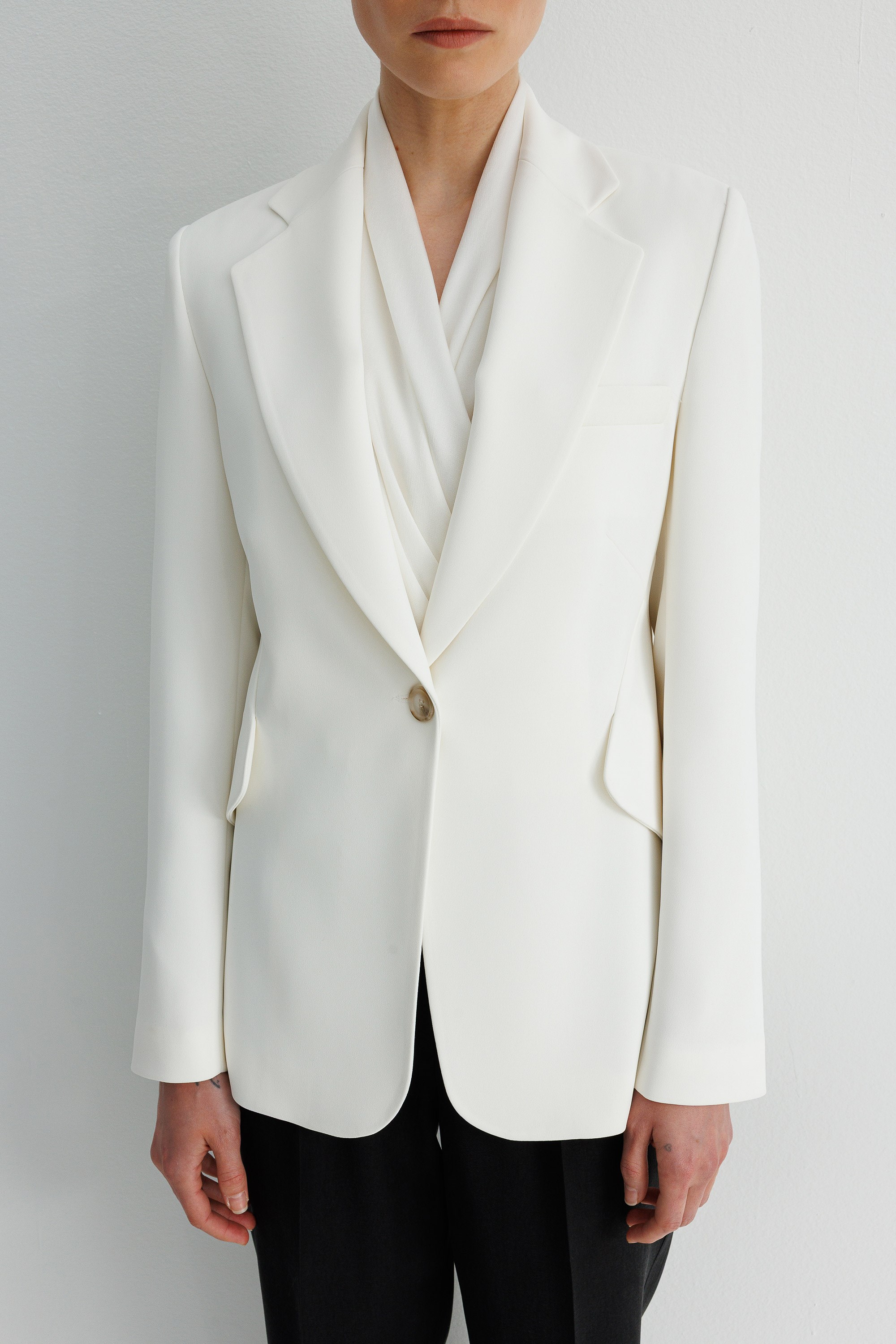 Asimetrik Cepli Ceket