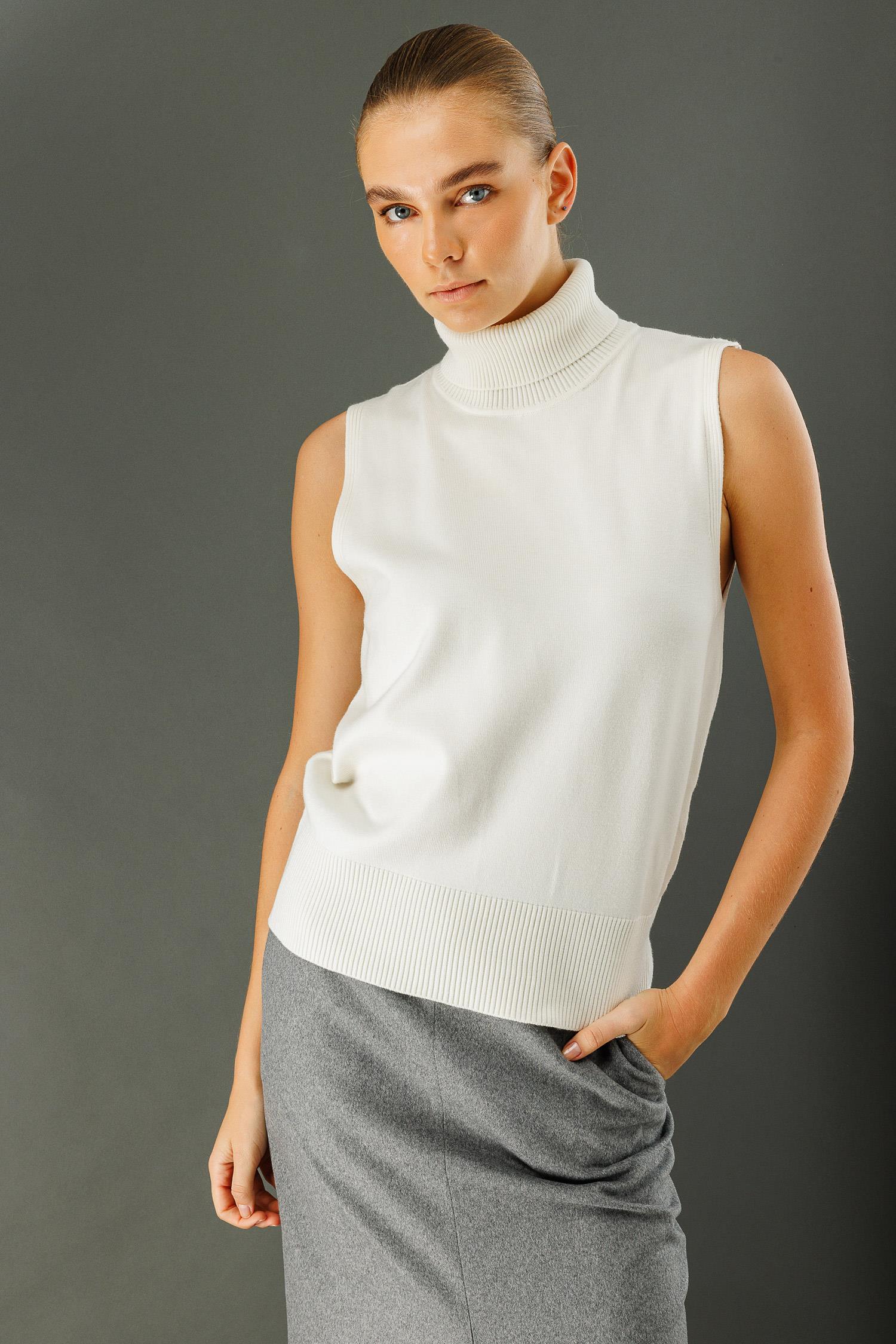 Balıkçı Yaka Kolsuz Triko