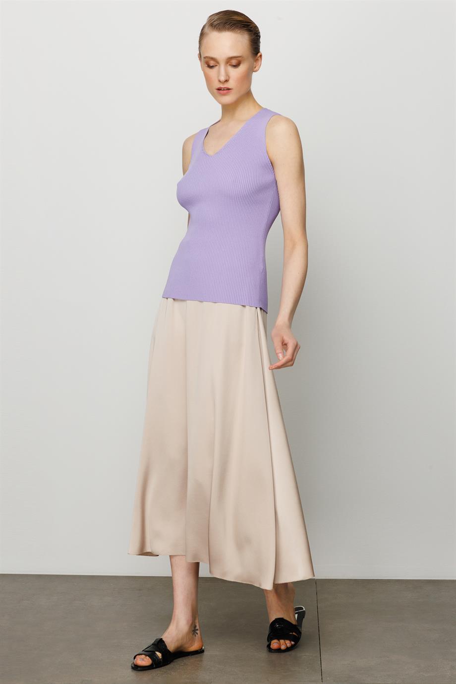 Derby Örgü V Yaka Kolsuz Triko