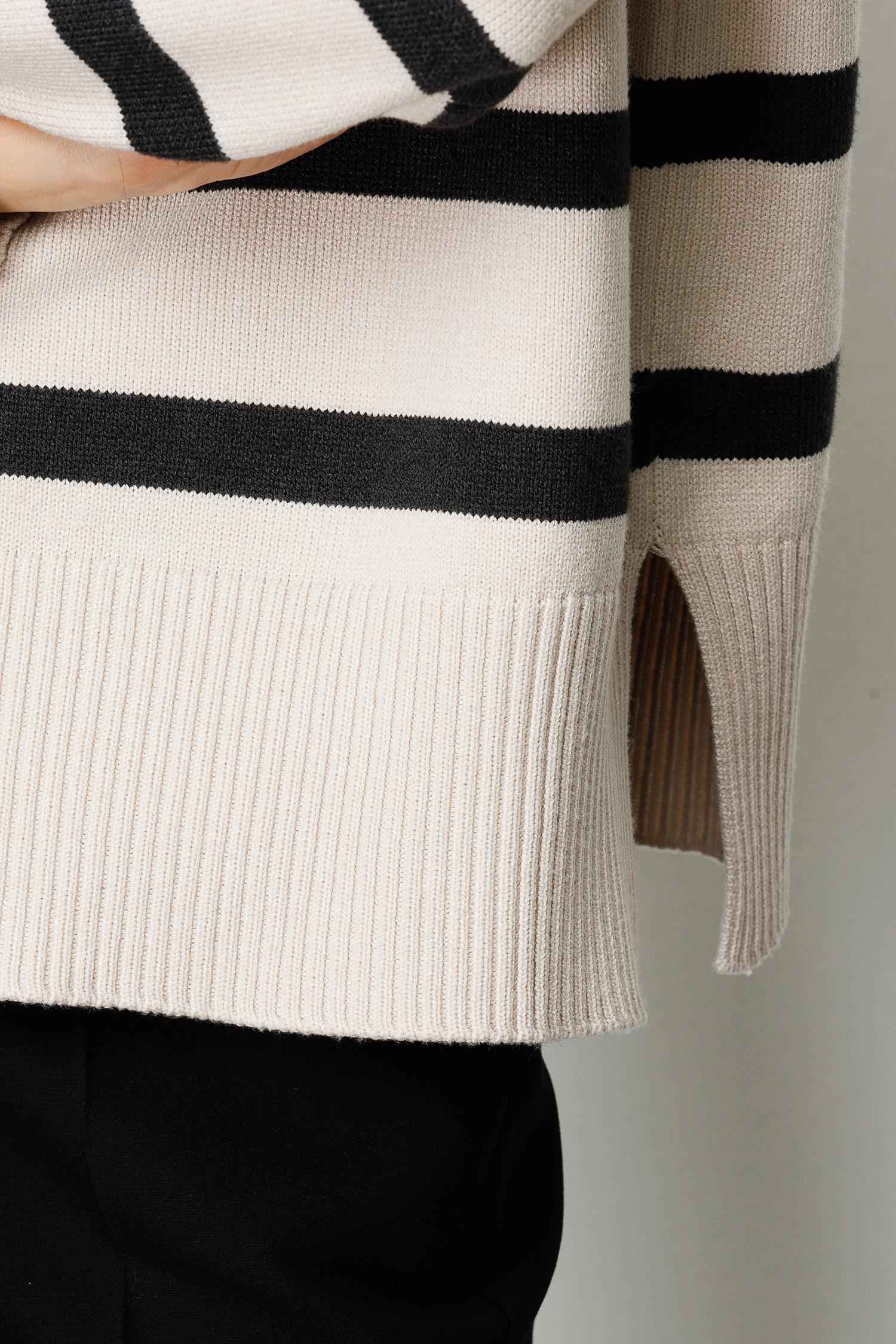 Dik Yaka Çizgili Oversize Triko
