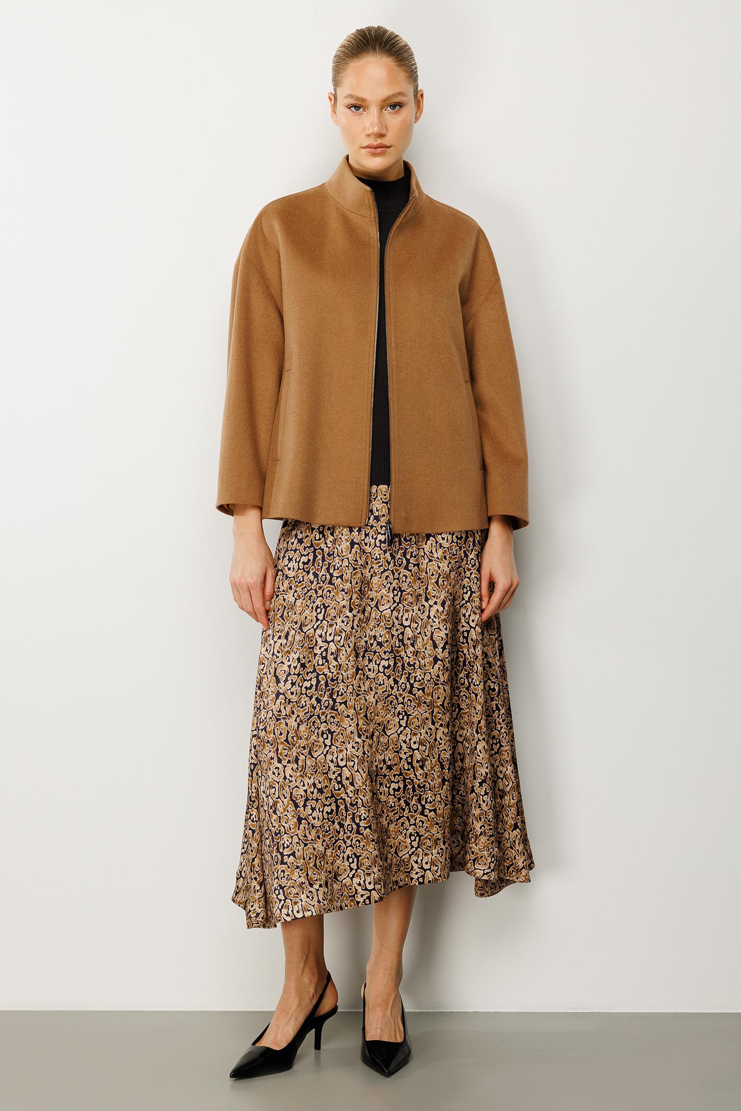 Dik Yaka Fermuarlı Cup