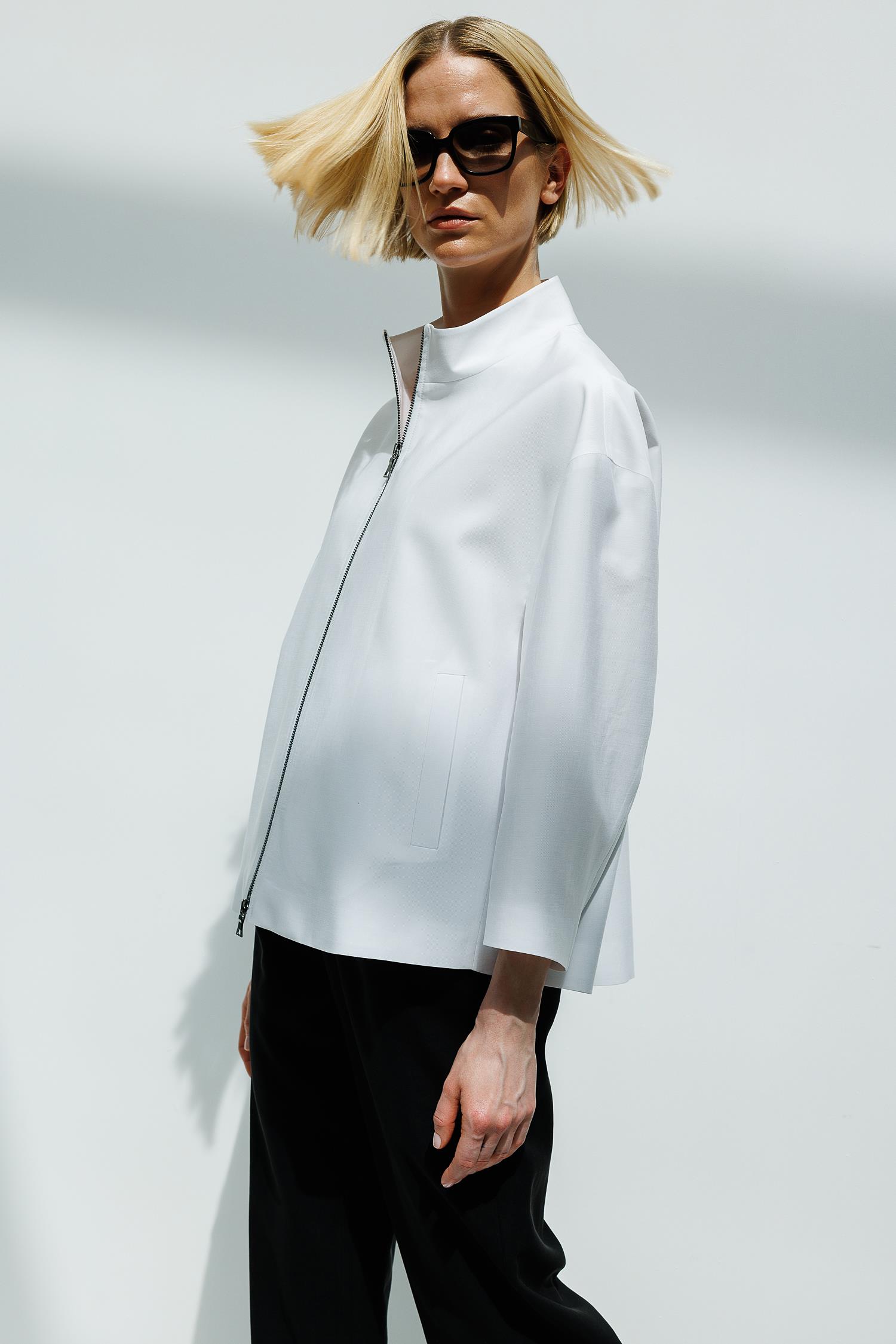 Dik Yaka Fermuarlı Cup