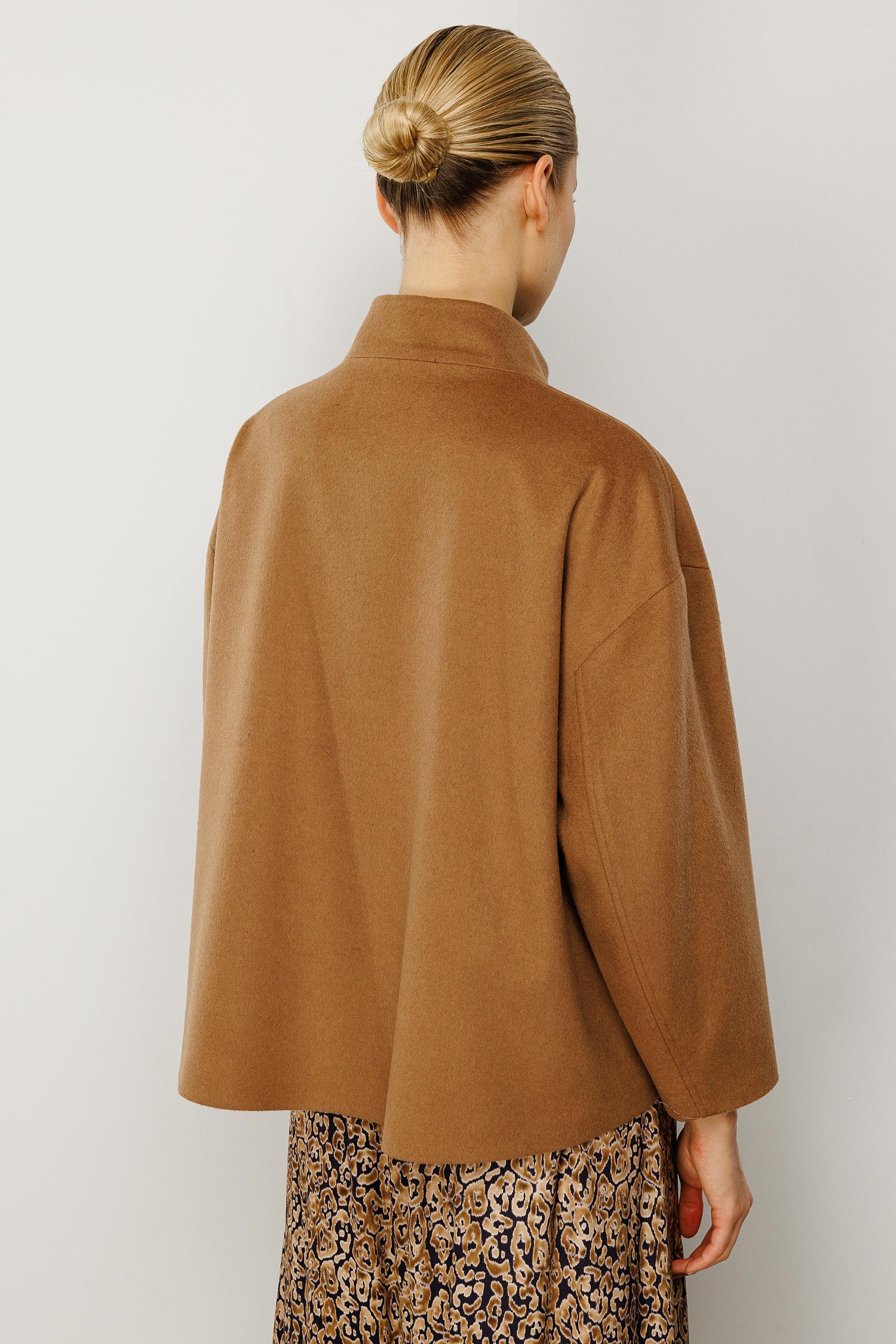 Dik Yaka Fermuarlı Cup