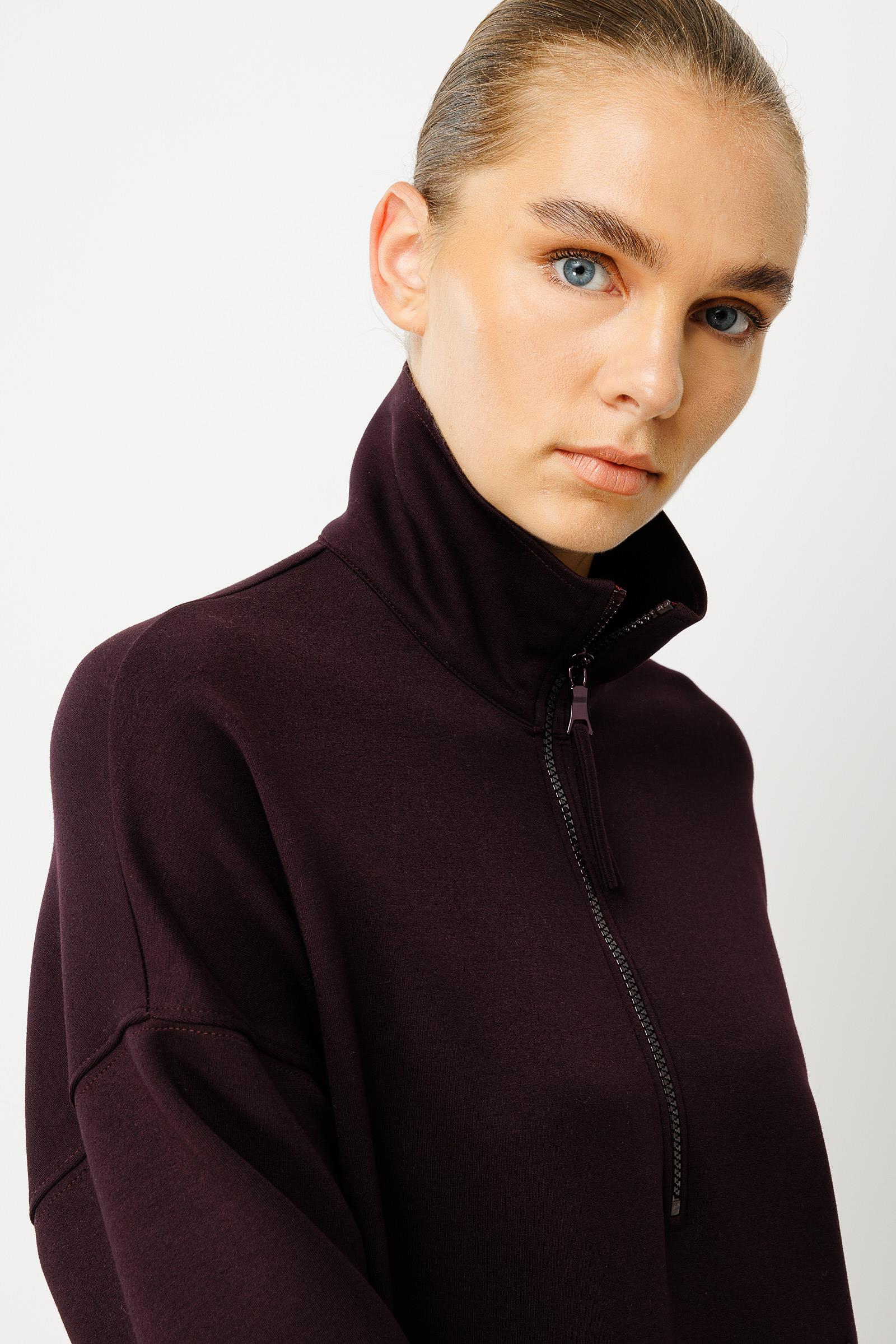 Dik Yaka Fermuarlı Sweat