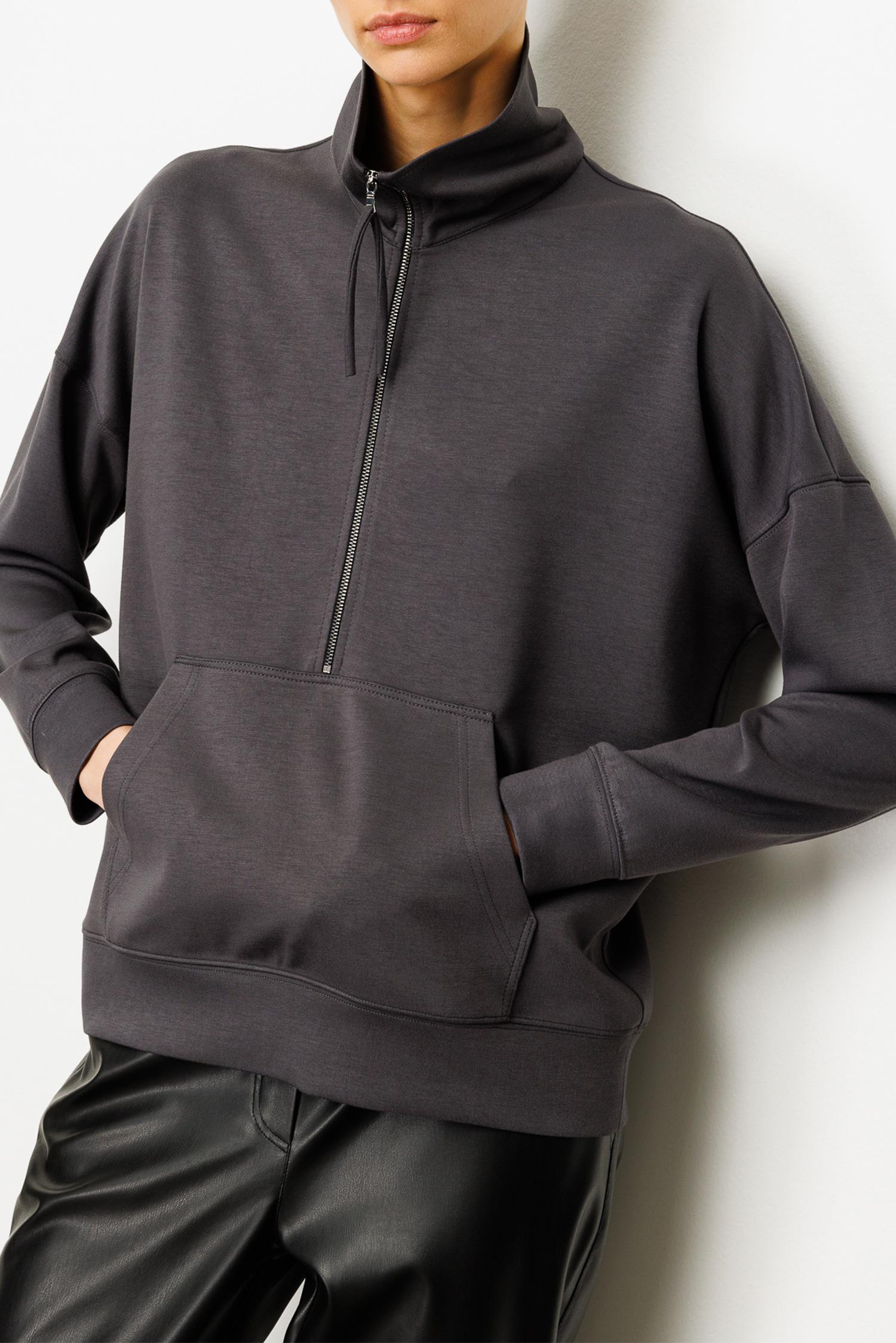 Dik Yaka Fermuarlı Sweat