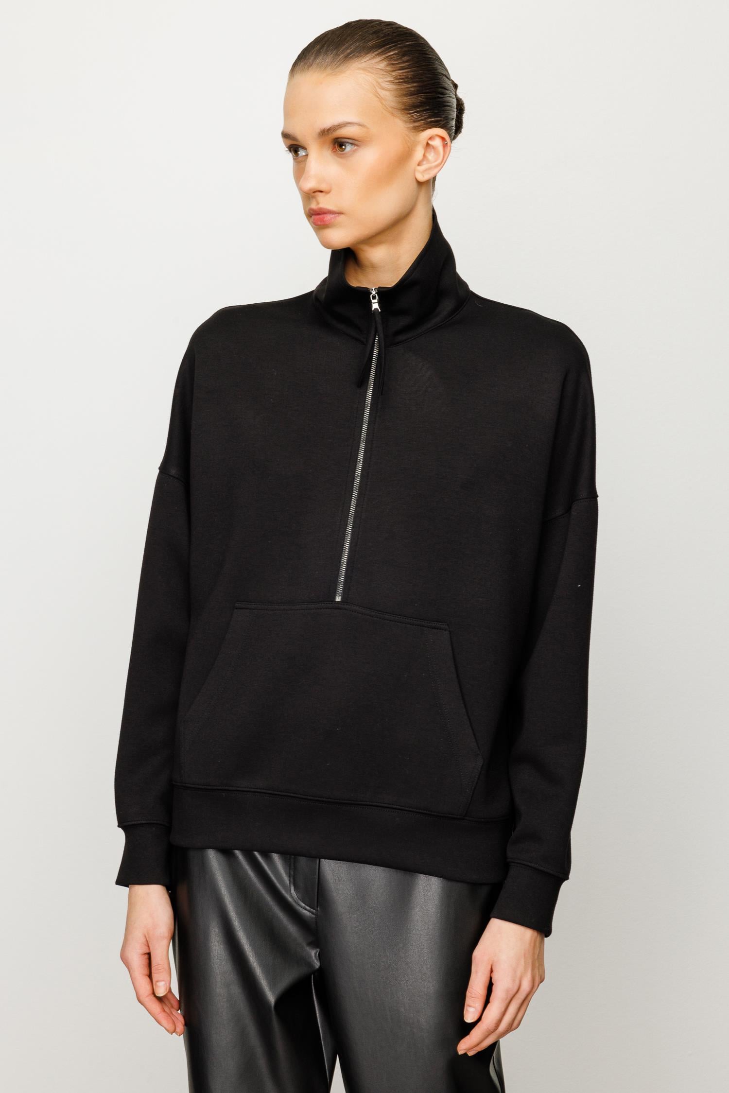 Dik Yaka Fermuarlı Sweat