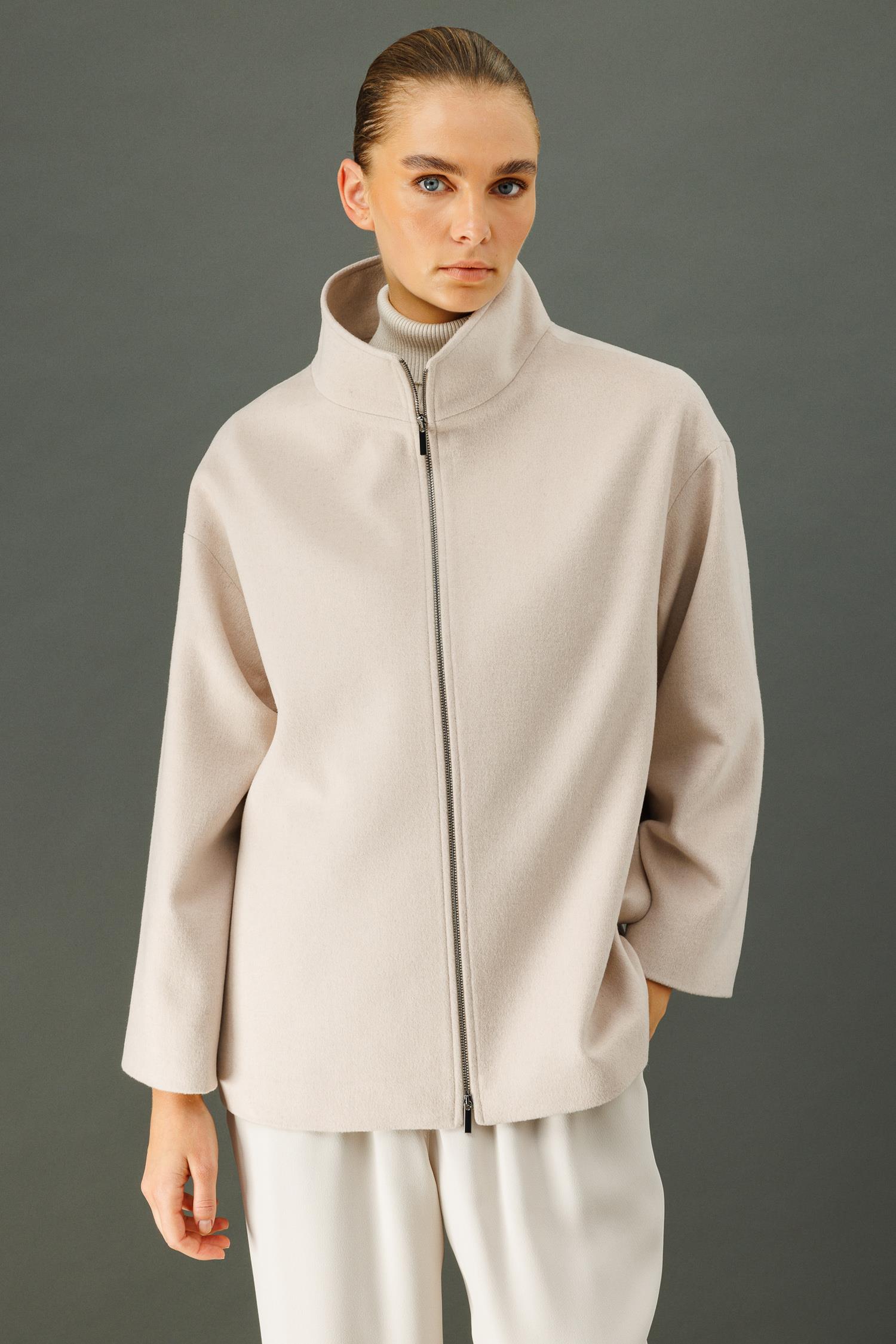 Dik Yaka Fermuarlı Uzun Cup