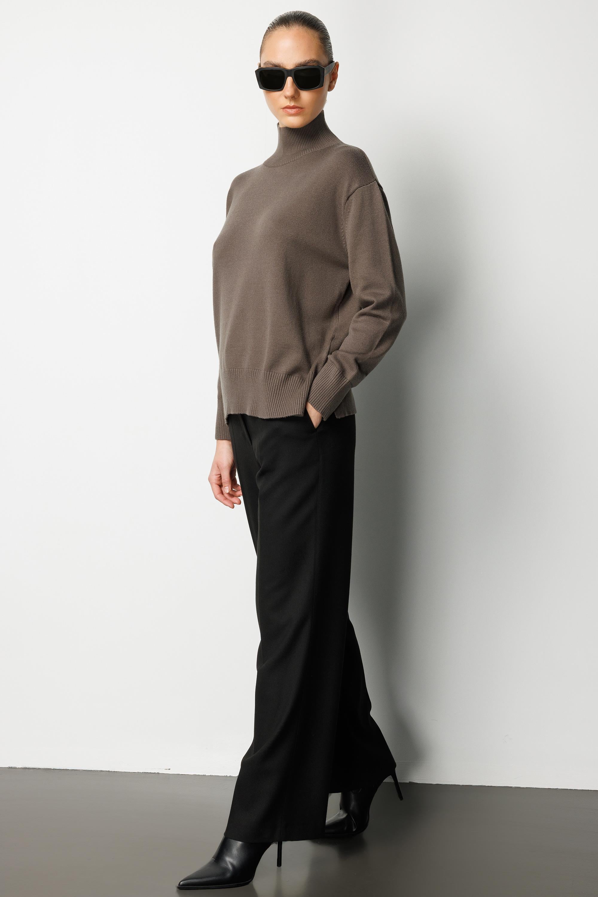 Dik Yaka Oversize Triko