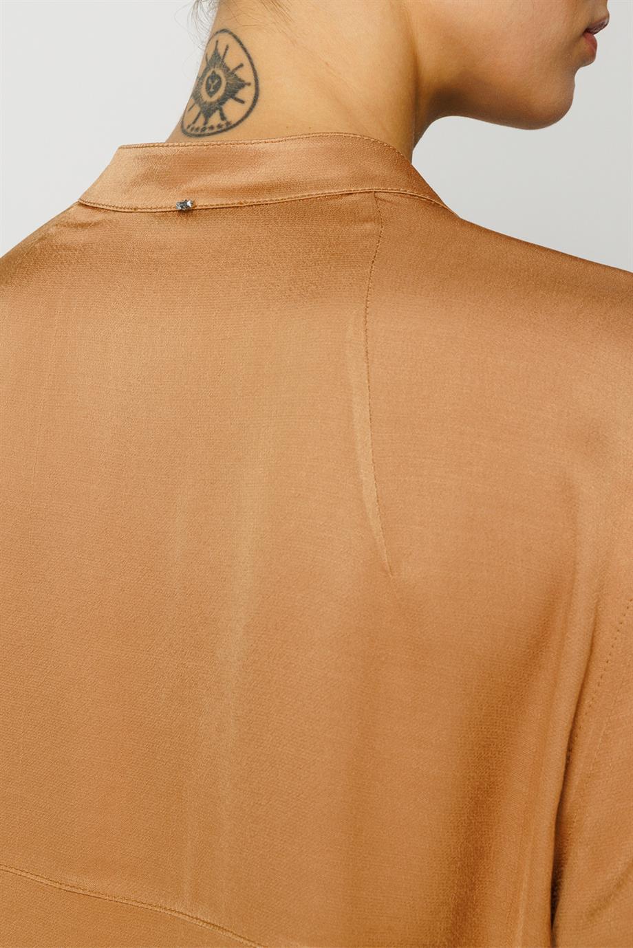 Dik Yaka Truvakar Kol Bluz