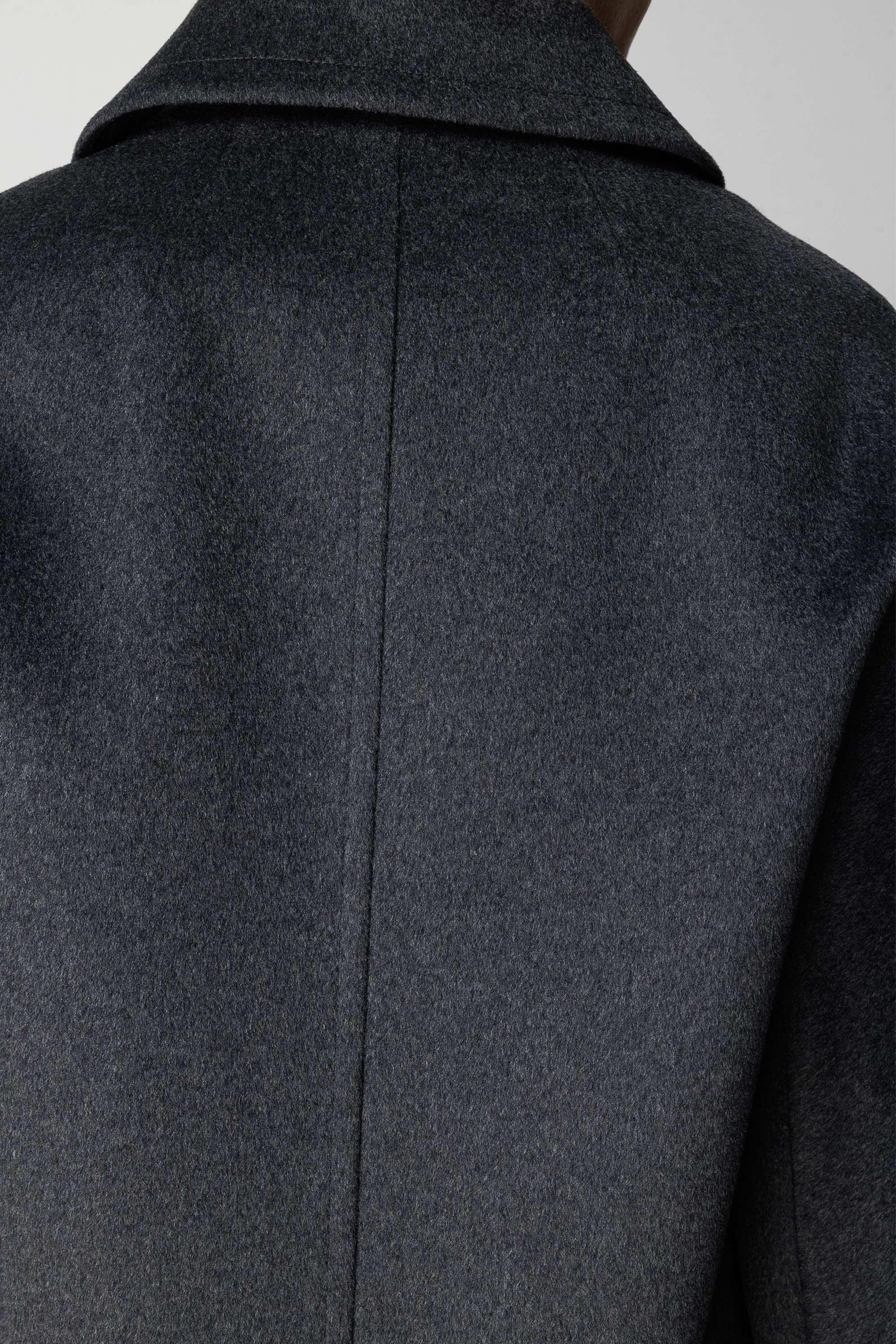 Dıştan Cepli Dik Yaka Fermuarlı Cup