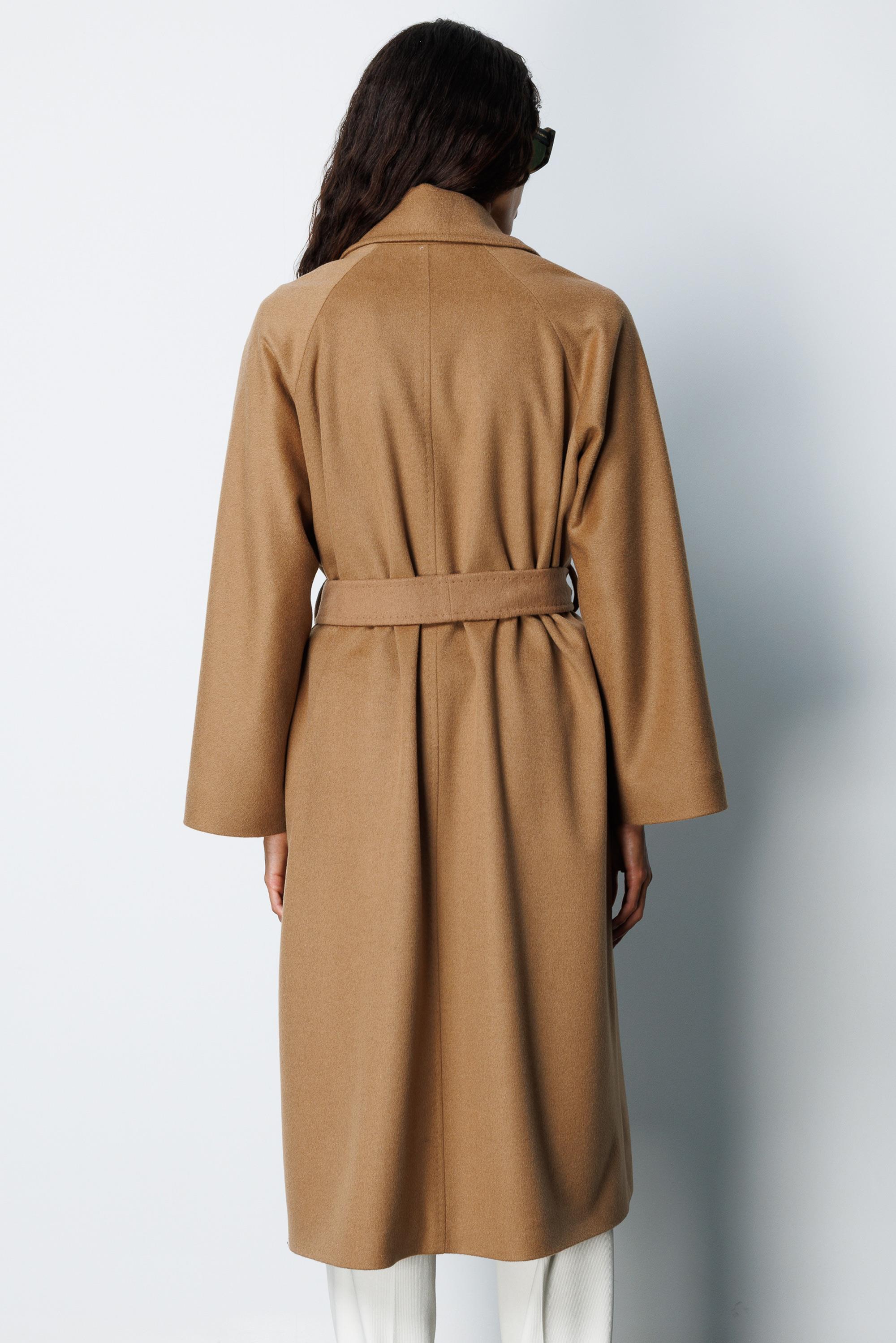 Dıştan Cepli Kemerli Manto