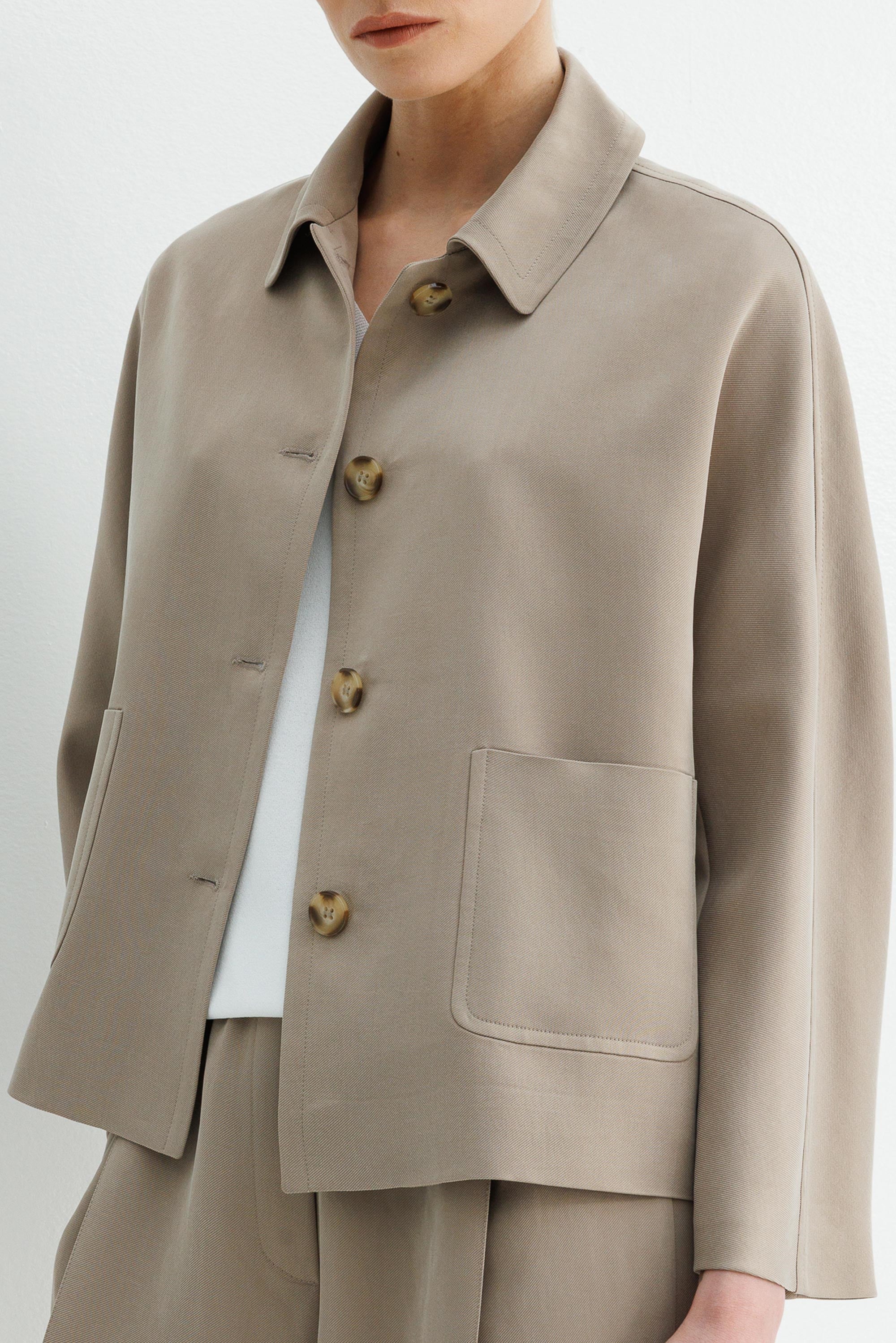 Dıştan Cepli Kısa Ceket