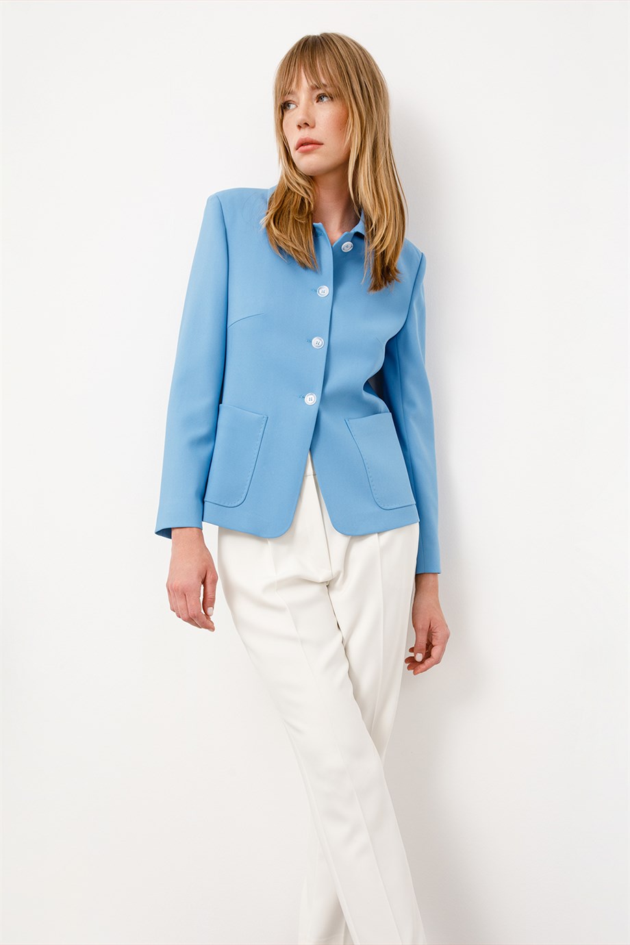 Dıştan Cepli Kısa Ceket