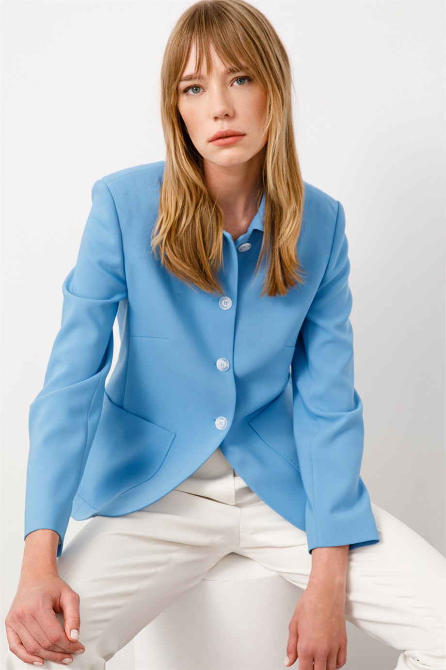 Dıştan Cepli Kısa Ceket