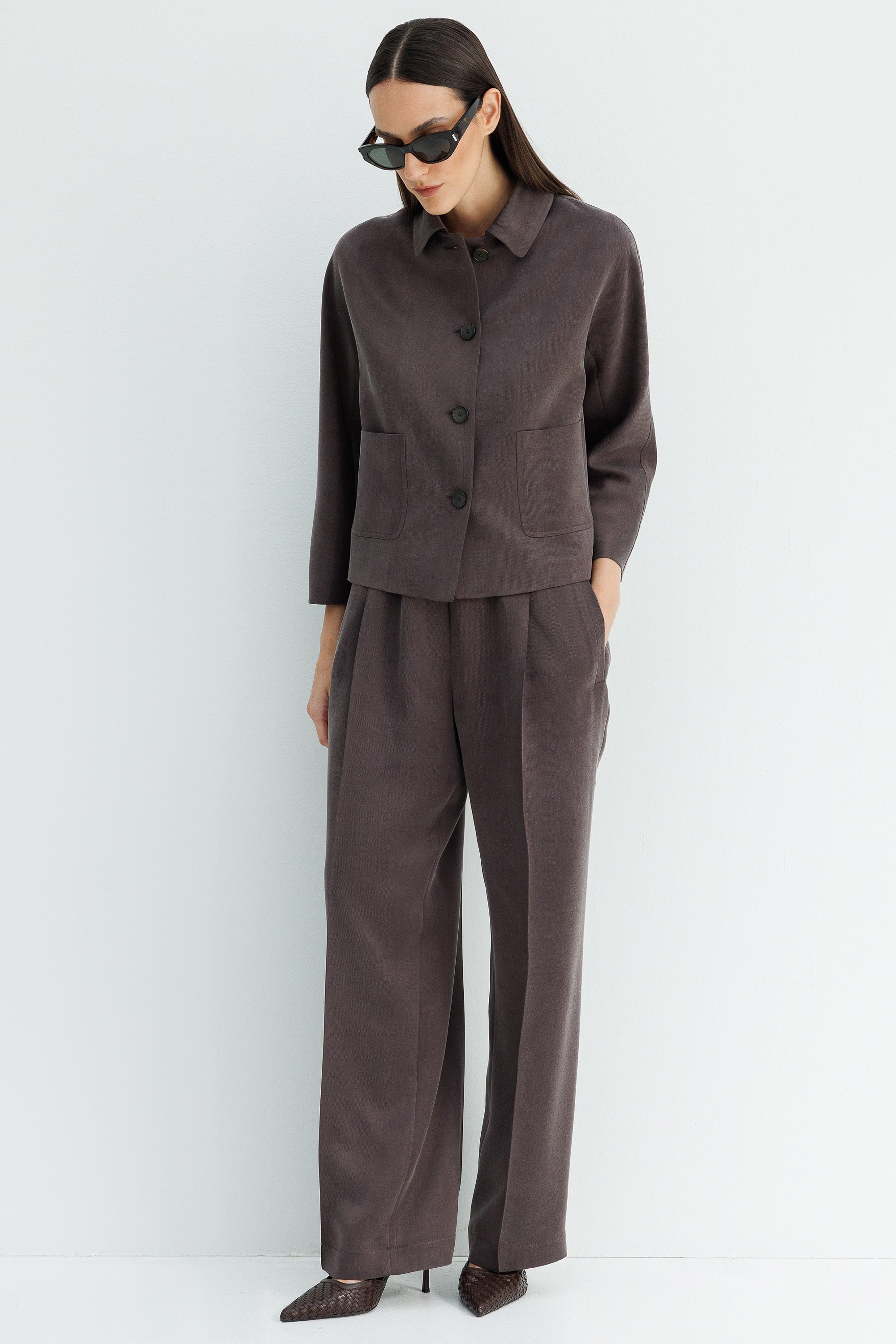 Dıştan Cepli Kısa Ceket