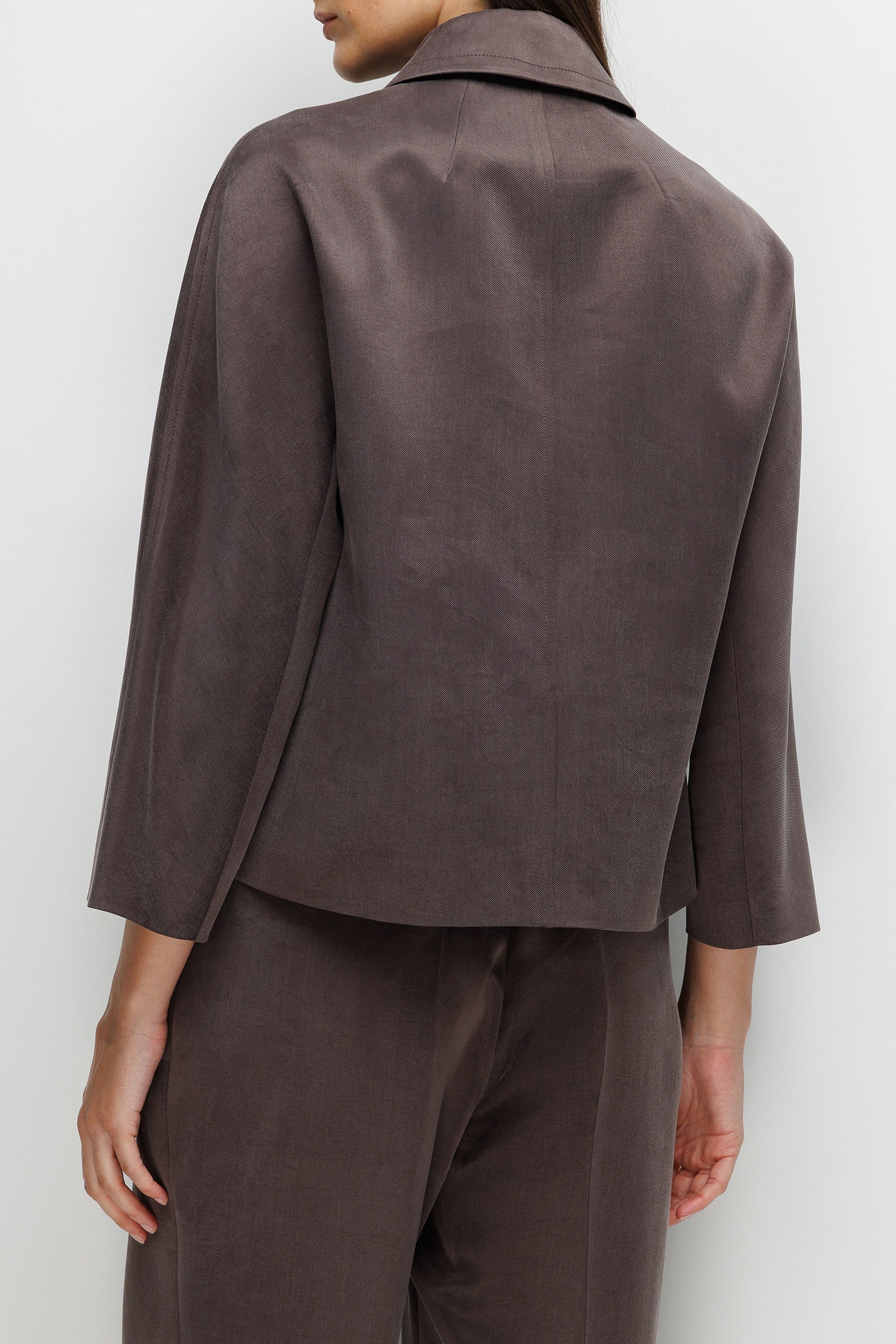 Dıştan Cepli Kısa Ceket