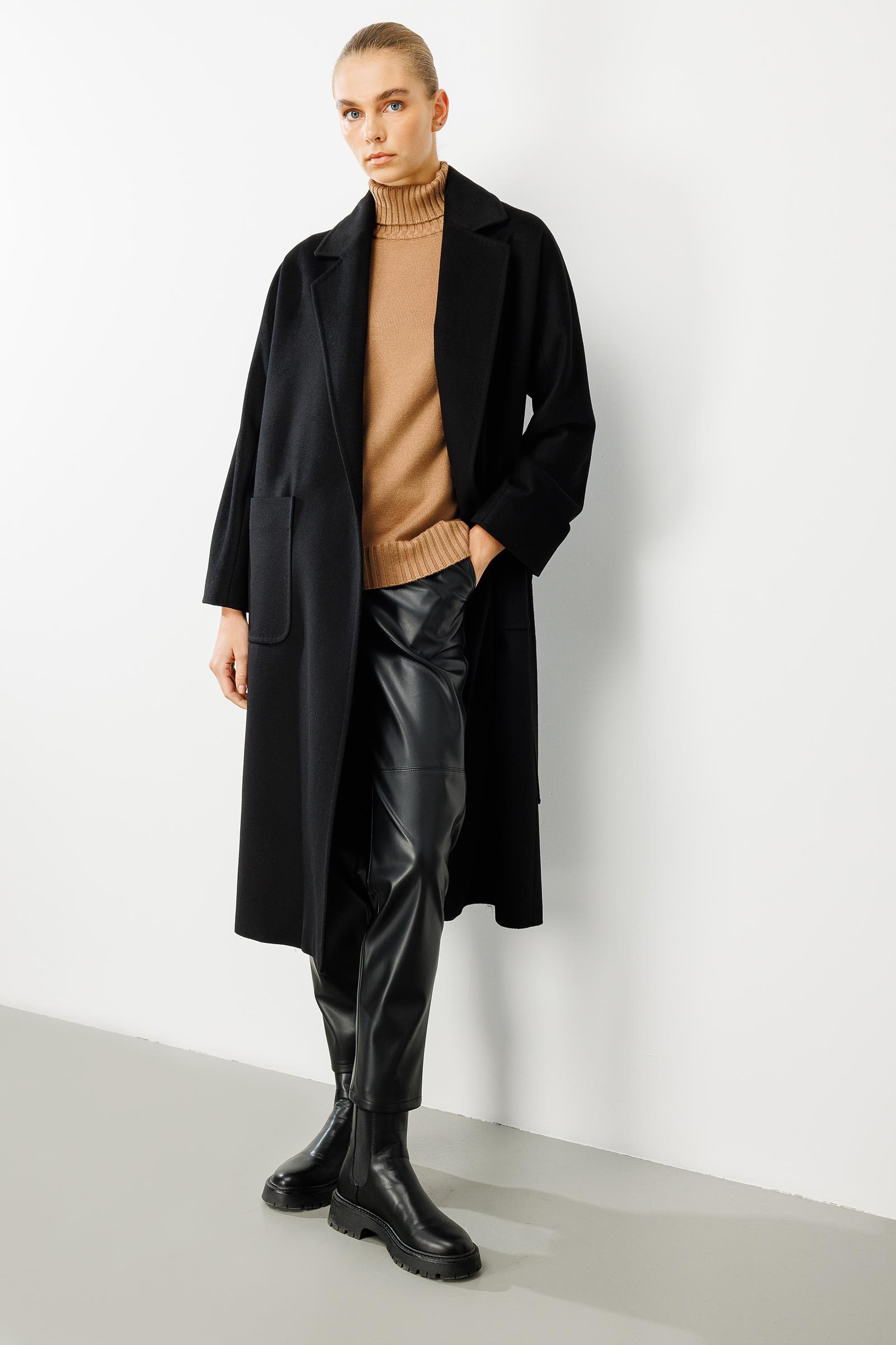 Dıştan Cepli Uzun Manto