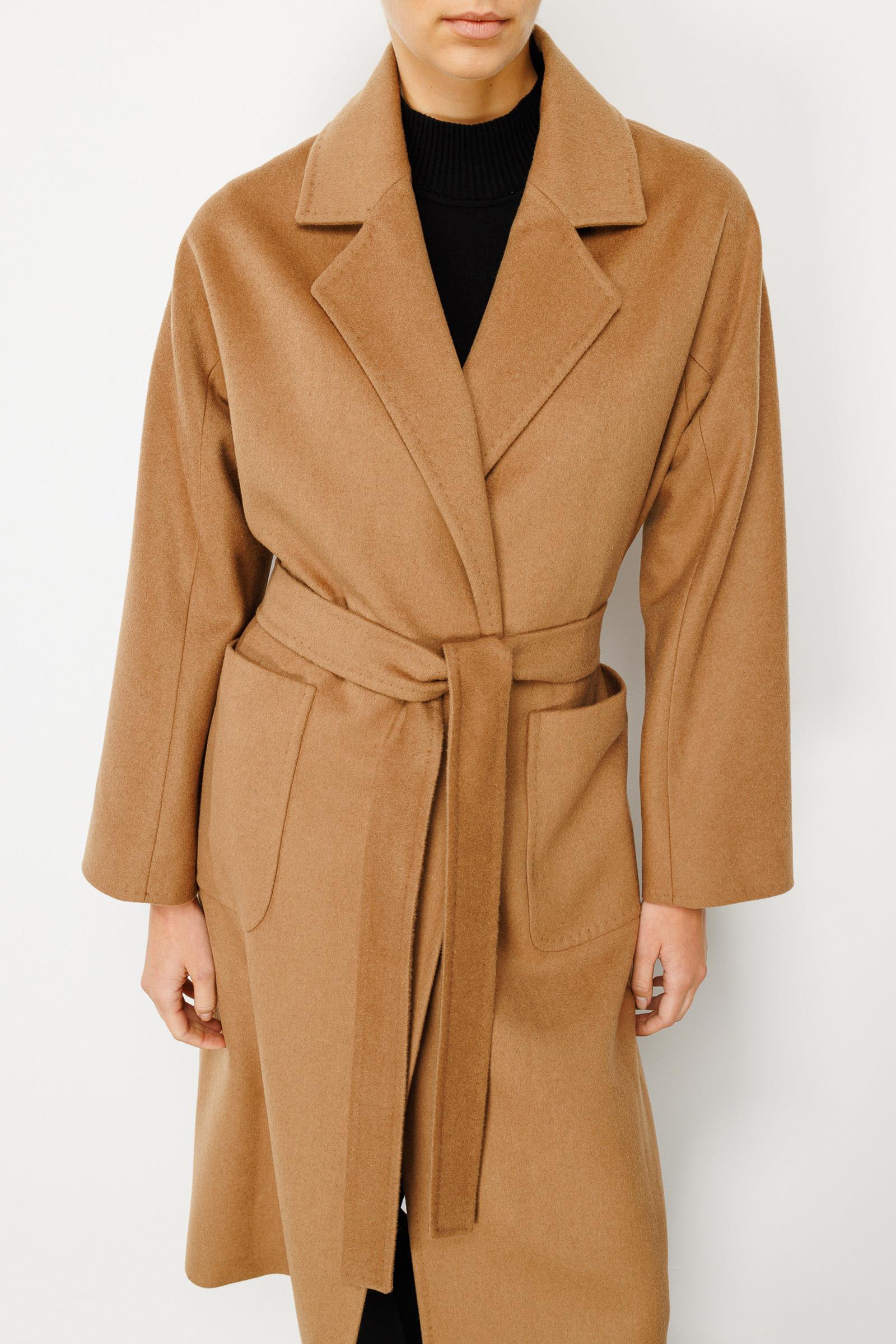 Dıştan Cepli Uzun Manto