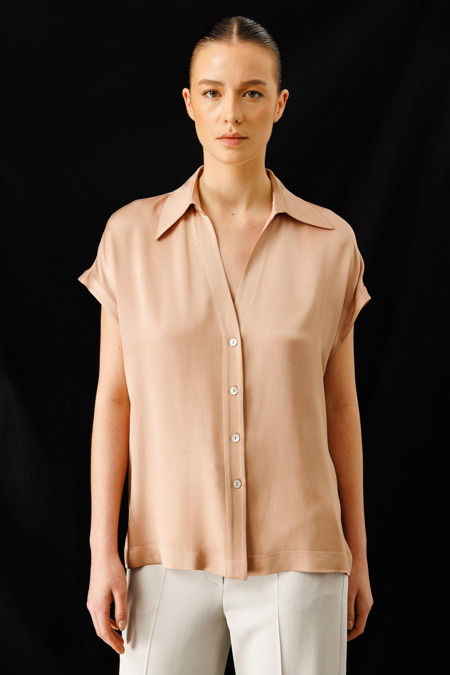 Düşük Kol Yakalı Bluz