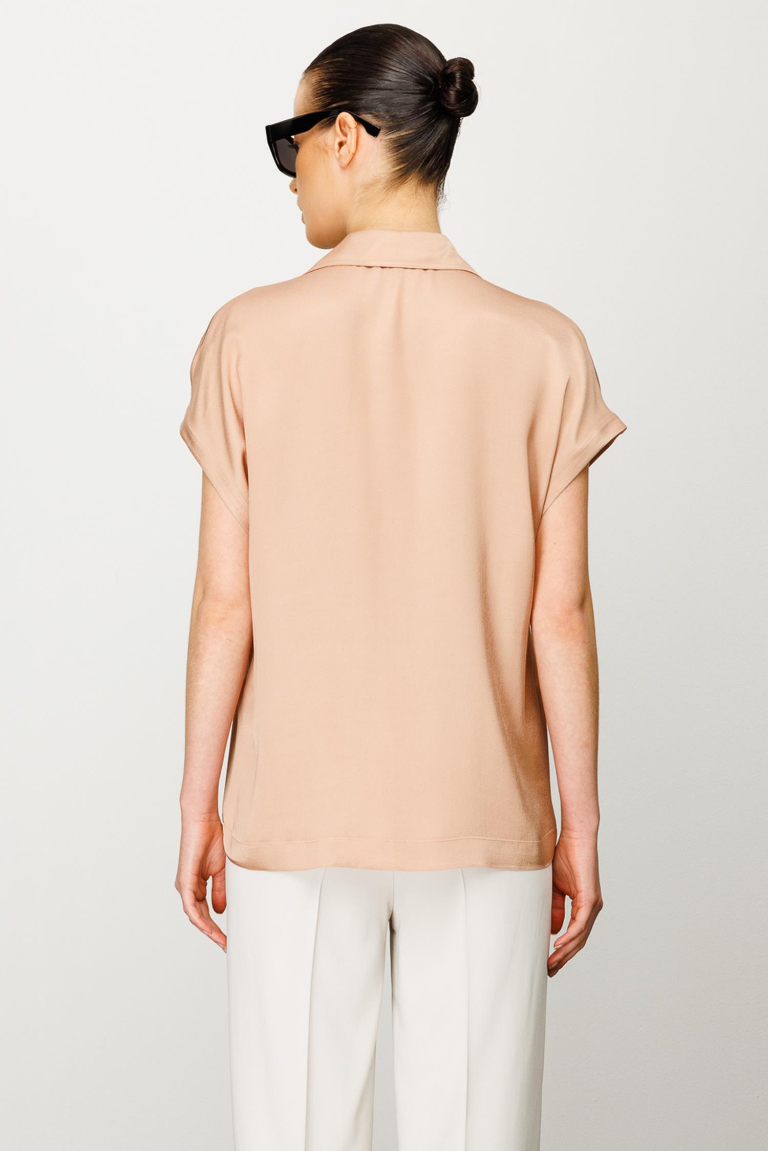 Düşük Kol Yakalı Bluz